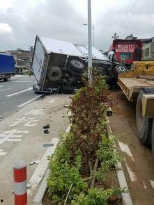 吃瓜看车祸,车祸现场直击，惊心动魄瞬间