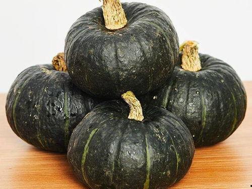 老人吃贝贝瓜,老人与贝贝瓜的甜蜜回忆