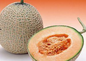 闺女吃哈密瓜视频,闺女品尝哈密瓜的欢乐时光