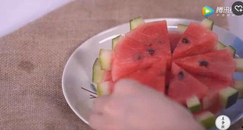 吃瓜手呢,网络热词背后的文化现象