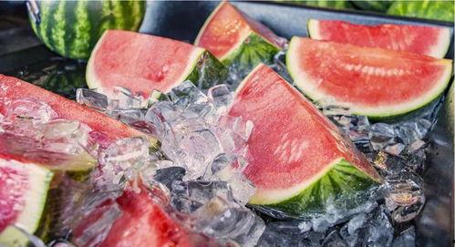 亲妈现场吃瓜,笑料百出！