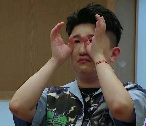 新吃瓜男,揭秘网络时代下的“吃瓜群众”现象