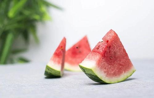 梦见自己吃烧瓜,揭秘烧瓜之梦的神秘寓意