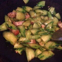 梦见自己吃烧瓜,揭秘烧瓜之梦的神秘寓意