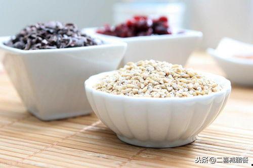 吃瓜碗米饭,探寻美食与生活的和谐共鸣