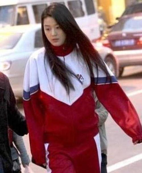 校服女吃瓜视频