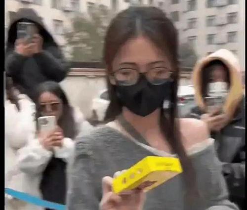 吃瓜爆料大叔视频,揭秘娱乐圈幕后真相